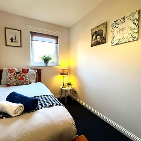 格拉斯哥Stylish Modern Flat With Juliet Balcony & Parking公寓 外观 照片