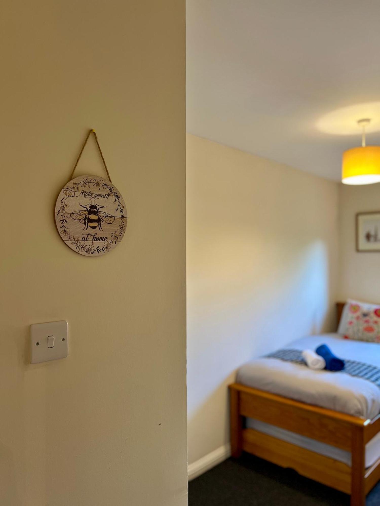格拉斯哥Stylish Modern Flat With Juliet Balcony & Parking公寓 外观 照片