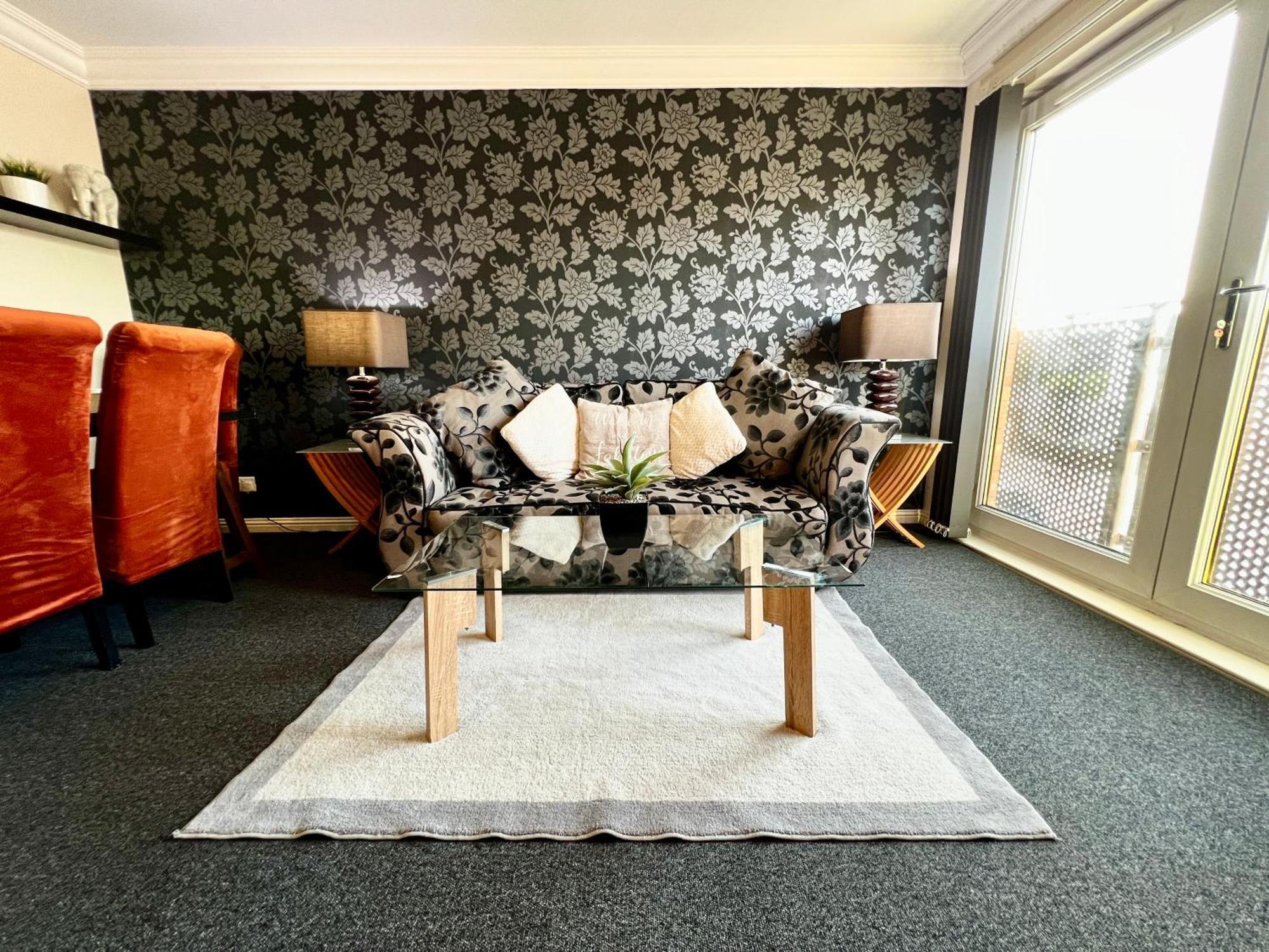 格拉斯哥Stylish Modern Flat With Juliet Balcony & Parking公寓 外观 照片